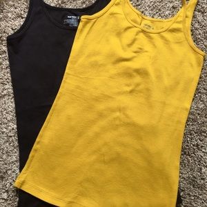 Women’s Medium Old Navy Tank Top Bundle